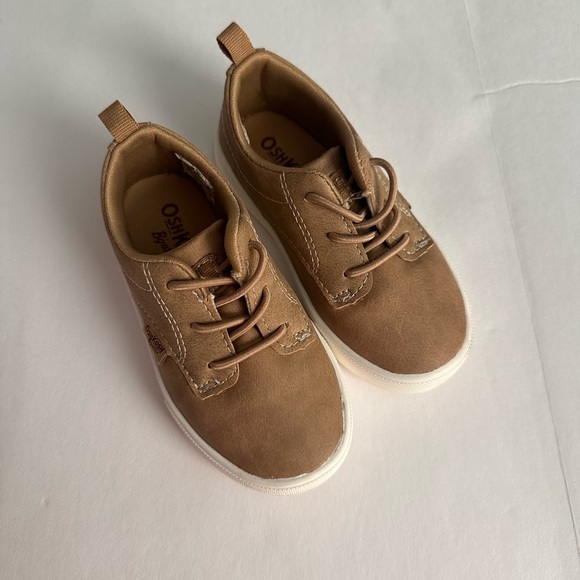 OshKosh B'gosh Toddler Boys' Casual Shoes Size 7M - Picture 2 of 5